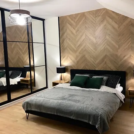 Ewa Apartment