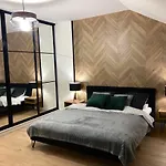 Ewa Apartment